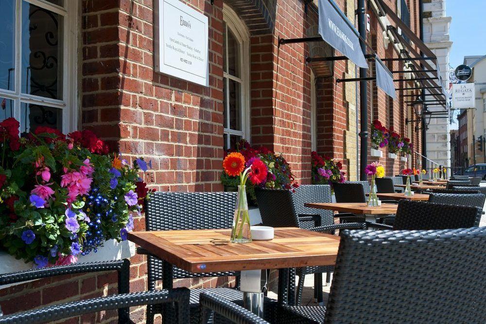 Ennios Boutique Hotel Southampton Exteriör bild The exterior of the restaurant